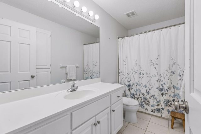9009 Zanzibar Lane N, Maple Grove, MN 55311