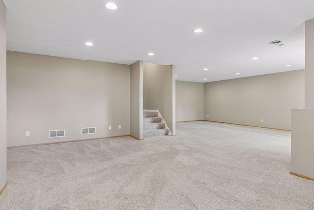 9009 Zanzibar Lane N, Maple Grove, MN 55311
