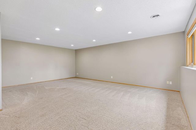 9009 Zanzibar Lane N, Maple Grove, MN 55311