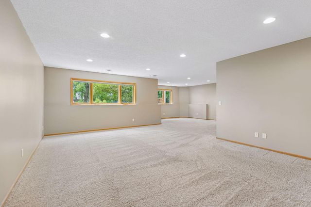 9009 Zanzibar Lane N, Maple Grove, MN 55311