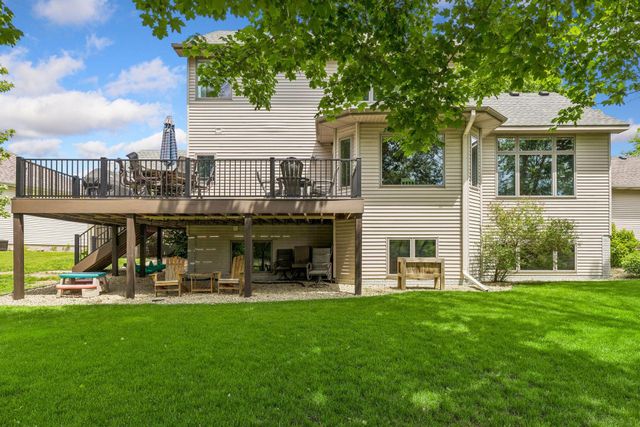 9009 Zanzibar Lane N, Maple Grove, MN 55311