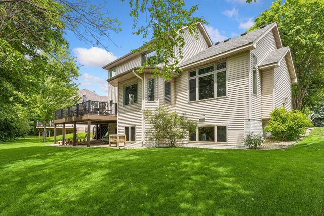 9009 Zanzibar Lane N, Maple Grove, MN 55311