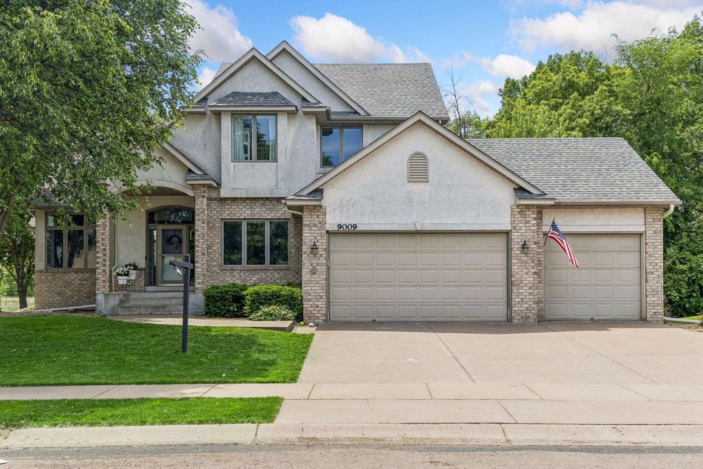 9009 Zanzibar Lane N, Maple Grove, MN 55311