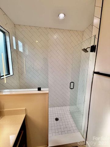 1005 Zinc Lane, Charlotte, NC 28205