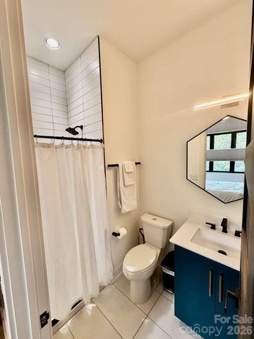 1005 Zinc Lane, Charlotte, NC 28205