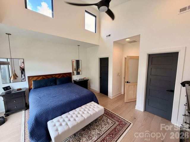 1005 Zinc Lane, Charlotte, NC 28205