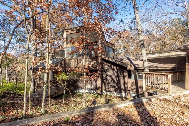 1424 BRADFORD DR, Columbia, MO 65203