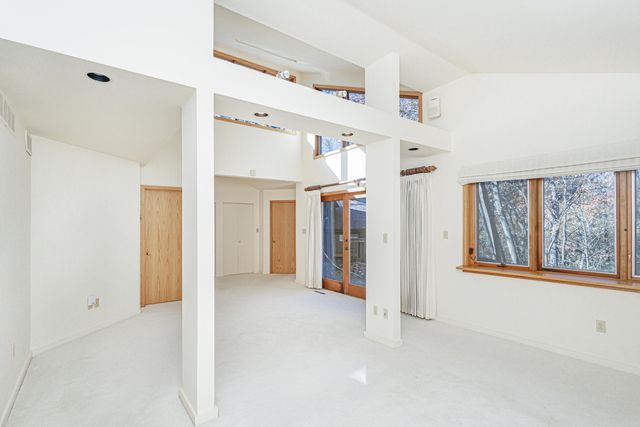 1424 BRADFORD DR, Columbia, MO 65203