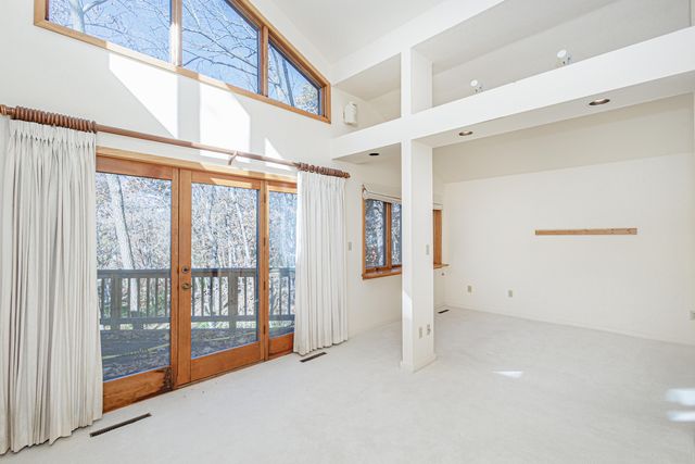 1424 BRADFORD DR, Columbia, MO 65203