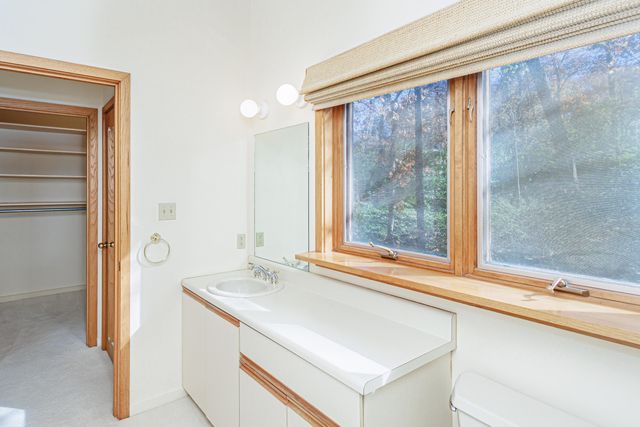 1424 BRADFORD DR, Columbia, MO 65203