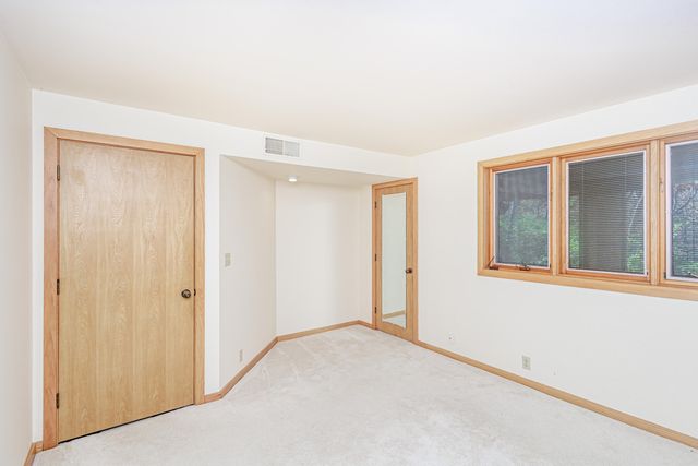 1424 BRADFORD DR, Columbia, MO 65203