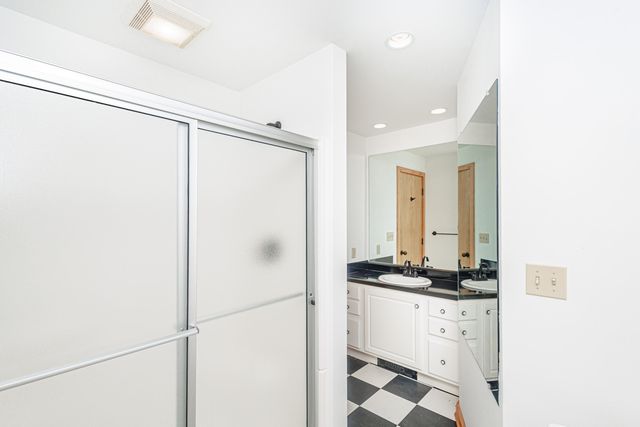 1424 BRADFORD DR, Columbia, MO 65203