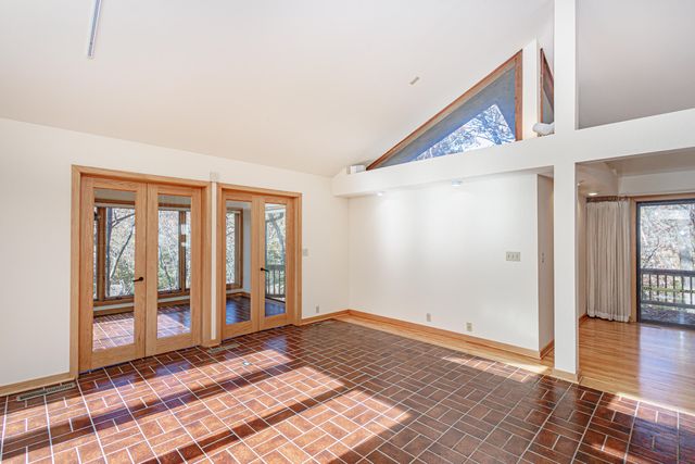 1424 BRADFORD DR, Columbia, MO 65203