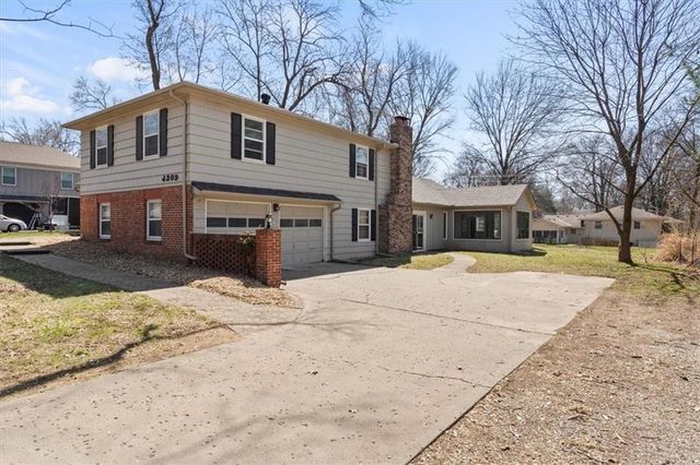 4309 Grandview Road, Kansas City, MO 64137