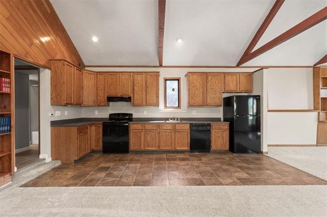 4309 Grandview Road, Kansas City, MO 64137