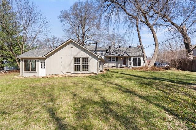 4309 Grandview Road, Kansas City, MO 64137