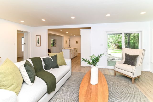 7020 Eastwick Lane, Indianapolis, IN 46256