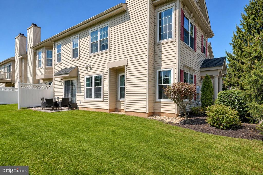 1101 JULIAN DR W, WARWICK TWP, PA 18974 — photo 2