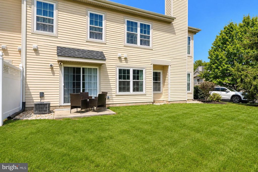 1101 JULIAN DR W, WARWICK TWP, PA 18974 — photo 3