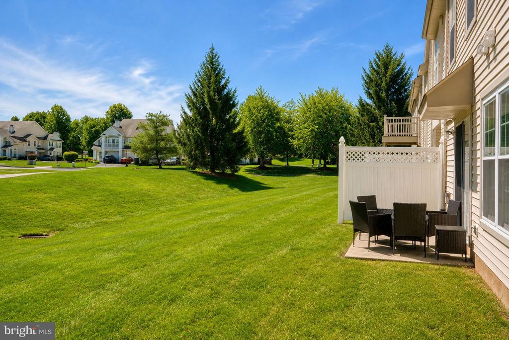 1101 JULIAN DR W, WARWICK TWP, PA 18974 — photo 4