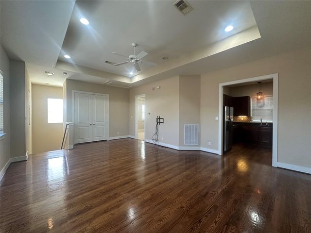 1715 W 24th Street, Houston, TX 77008