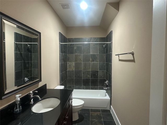 1715 W 24th Street, Houston, TX 77008