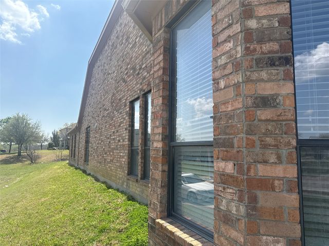 860 Bentwater Parkway, Grand Prairie, TX 75104