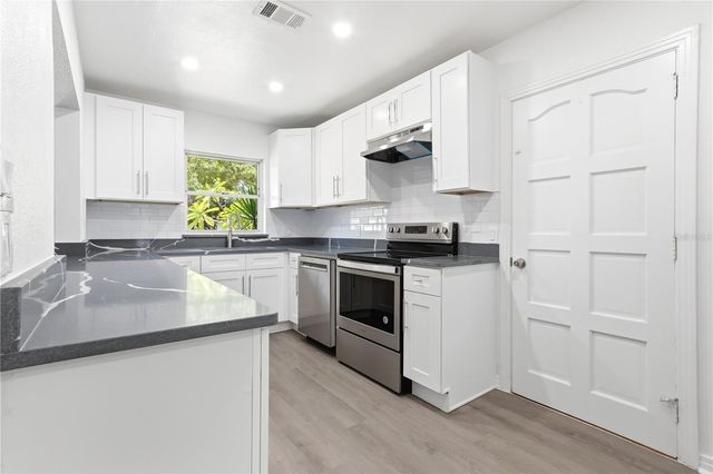 10 S ORION AVENUE, Clearwater, FL 33765