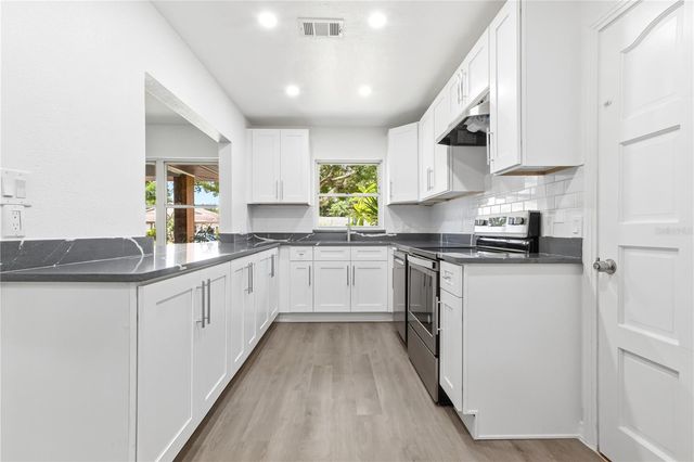 10 S ORION AVENUE, Clearwater, FL 33765
