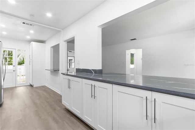 10 S ORION AVENUE, Clearwater, FL 33765
