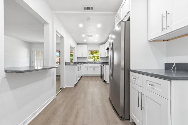 10 S ORION AVENUE, Clearwater, FL 33765