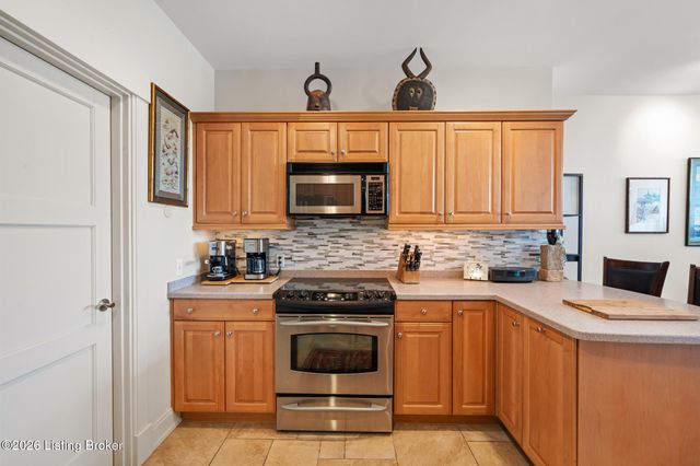 222 E Witherspoon St UNIT 806, Louisville, KY 40202