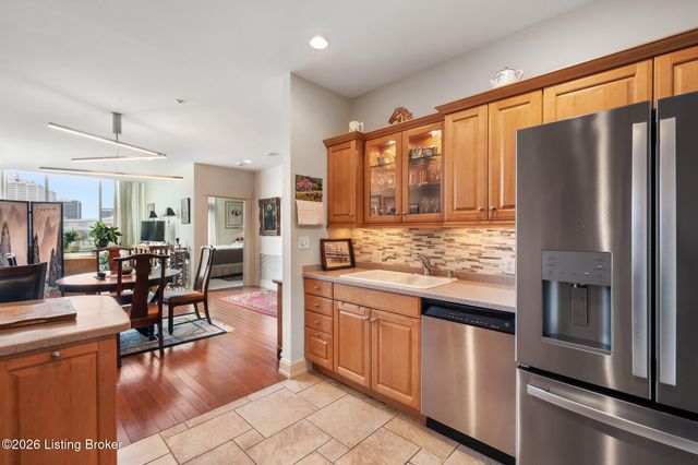 222 E Witherspoon St UNIT 806, Louisville, KY 40202