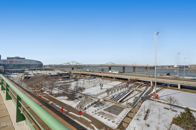 222 E Witherspoon St UNIT 806, Louisville, KY 40202