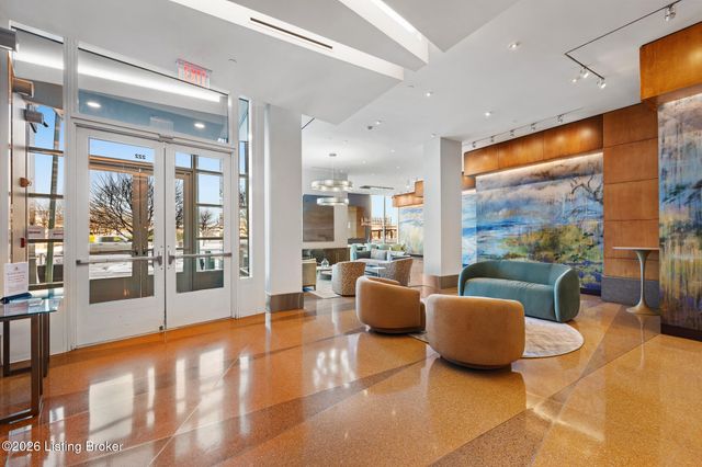 222 E Witherspoon St UNIT 806, Louisville, KY 40202