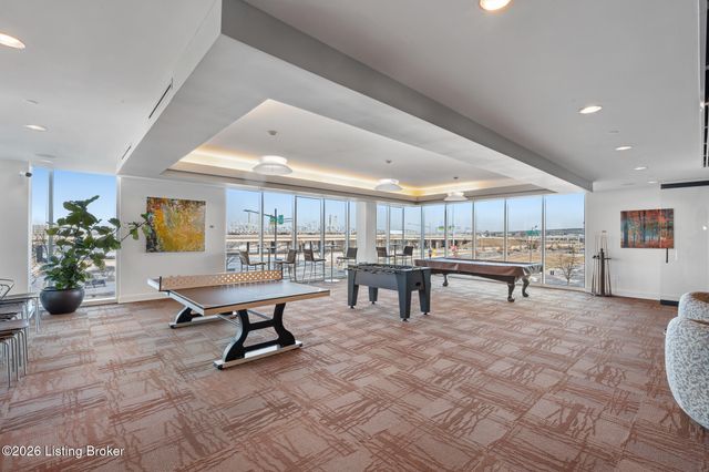 222 E Witherspoon St UNIT 806, Louisville, KY 40202