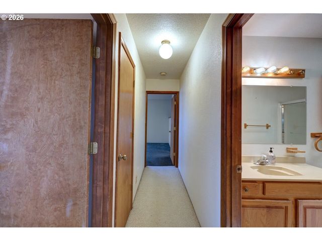 91828 AKERSTEDT Rd, Astoria, OR 97103