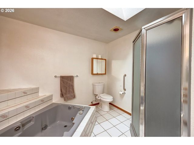 91828 AKERSTEDT Rd, Astoria, OR 97103