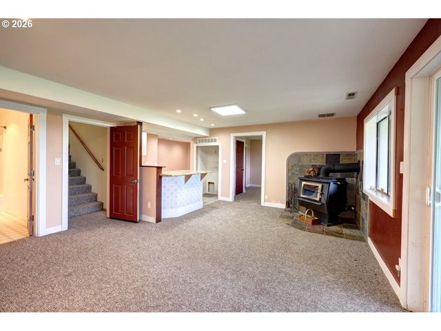 91828 AKERSTEDT Rd, Astoria, OR 97103