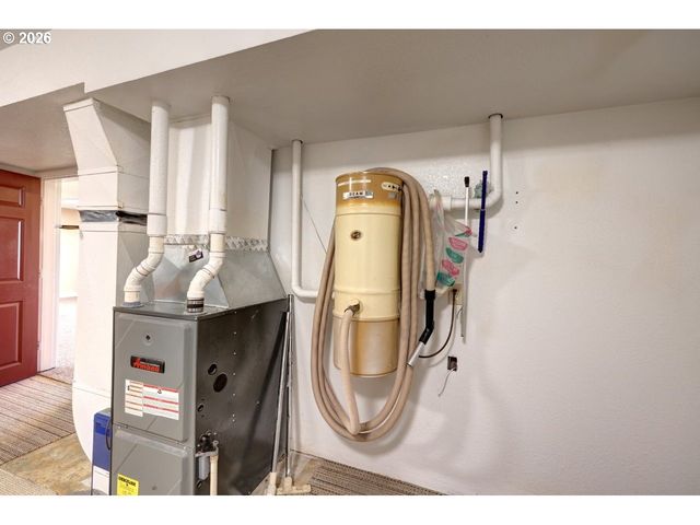 91828 AKERSTEDT Rd, Astoria, OR 97103