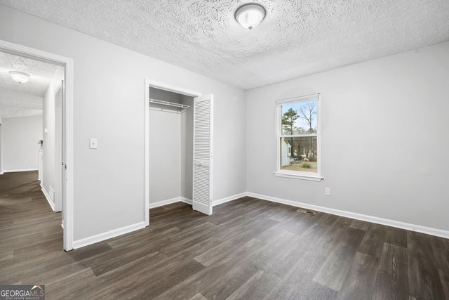 6155 Pointer Way, Douglasville, GA 30135