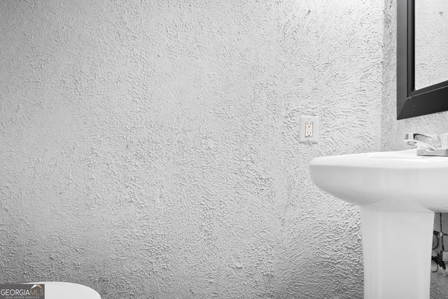 6155 Pointer Way, Douglasville, GA 30135