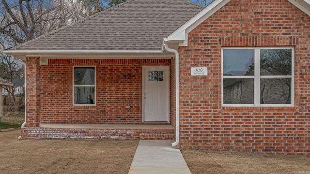 620 N 4th Street, Paragould, AR 72450