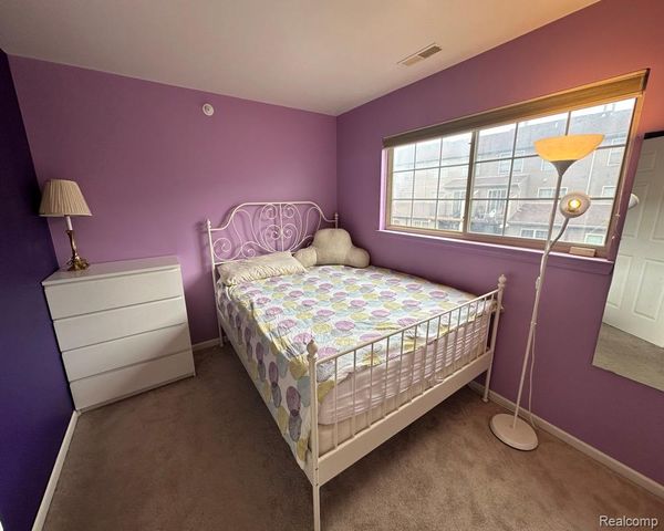 7 GEORGETOWN, Dearborn, MI 48126