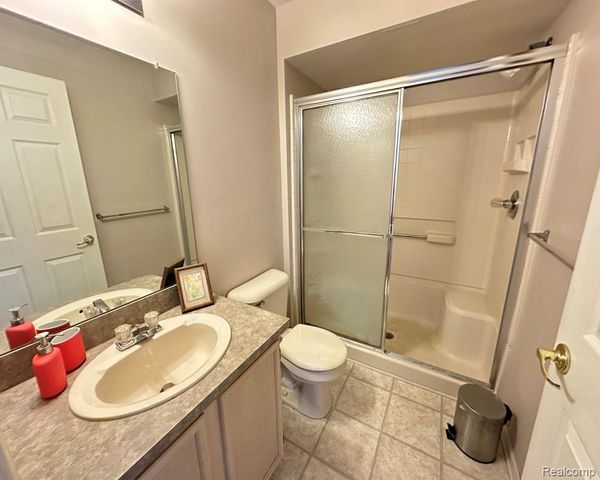 7 GEORGETOWN, Dearborn, MI 48126