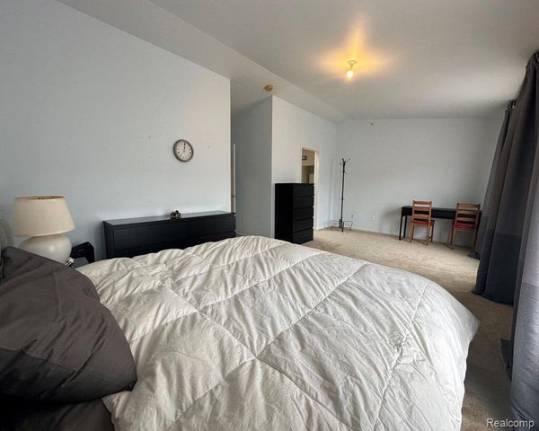 7 GEORGETOWN, Dearborn, MI 48126