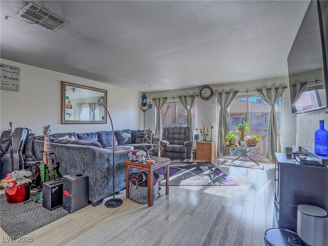 3363 Pavlo Street, Las Vegas, NV 89121