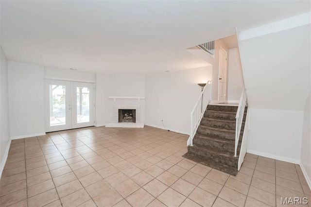 367 Napoli Court, Ballwin, MO 63021