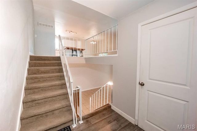 367 Napoli Court, Ballwin, MO 63021