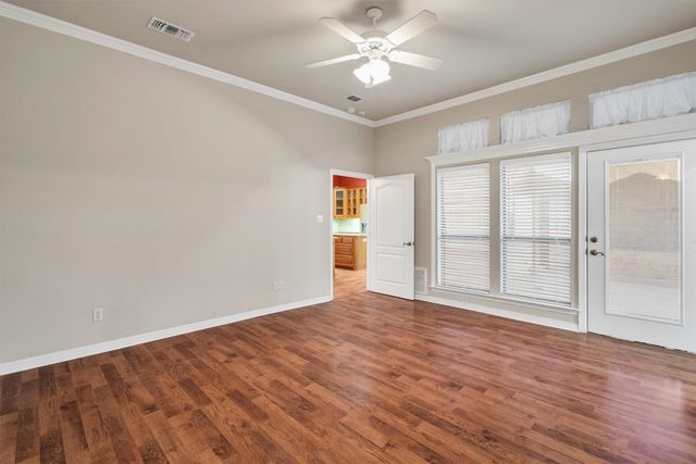 201 Bluebonnet Lane, Waxahachie, TX 75165